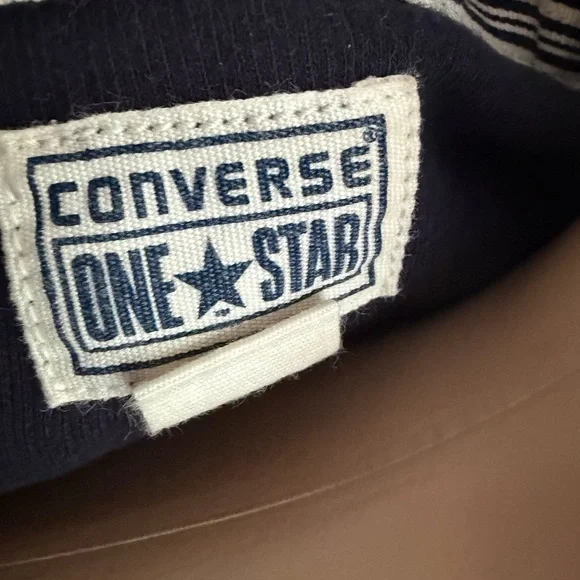 Converse button up Women's Navy Button-Up Shirt size large - Picture 9 of 10